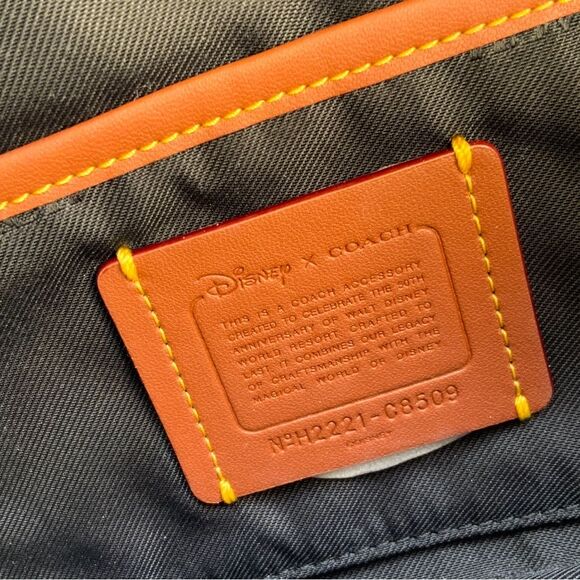 Coach x Disney Black Leather Walt Disney World Belt Bag Limited Edition - Picture 5 of 13